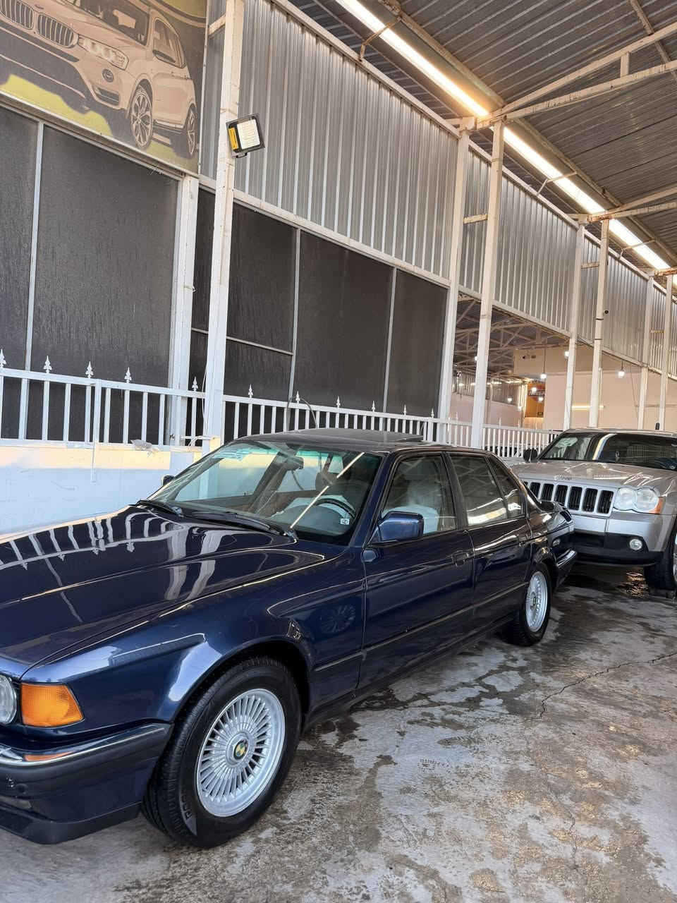 بي ام بيلادي 740 اصل و فصل 8 سلندر موديل 92  بيع و مراوس حسب القناعه مكان كركوك معرز جنة كركوك***********
