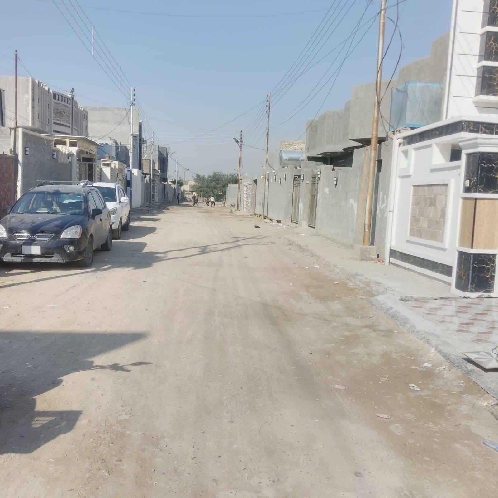 دار للبيع في الفلوجة حي الجولان الثانية قرب فلكة السكنية 
📍طابو زراعي 
📍شارع 10
📍المساحة:200 متر 
📍بناء بلوك 
🟢يحتوي على 
غرفتين نوم (مسلحة)
وصالة ومطبخ وحمام وصحيات (سقف سندويج)

🟢السعر 45 مع المجال

‏‎⚠️ مكتب دار السلطان للعقار
العنوان فلوجة الجغيفي الثانية بداية شارع جامع فاطمة
للاستفسار الاتصال على الأرقام التاليه
***********
***********
***********
