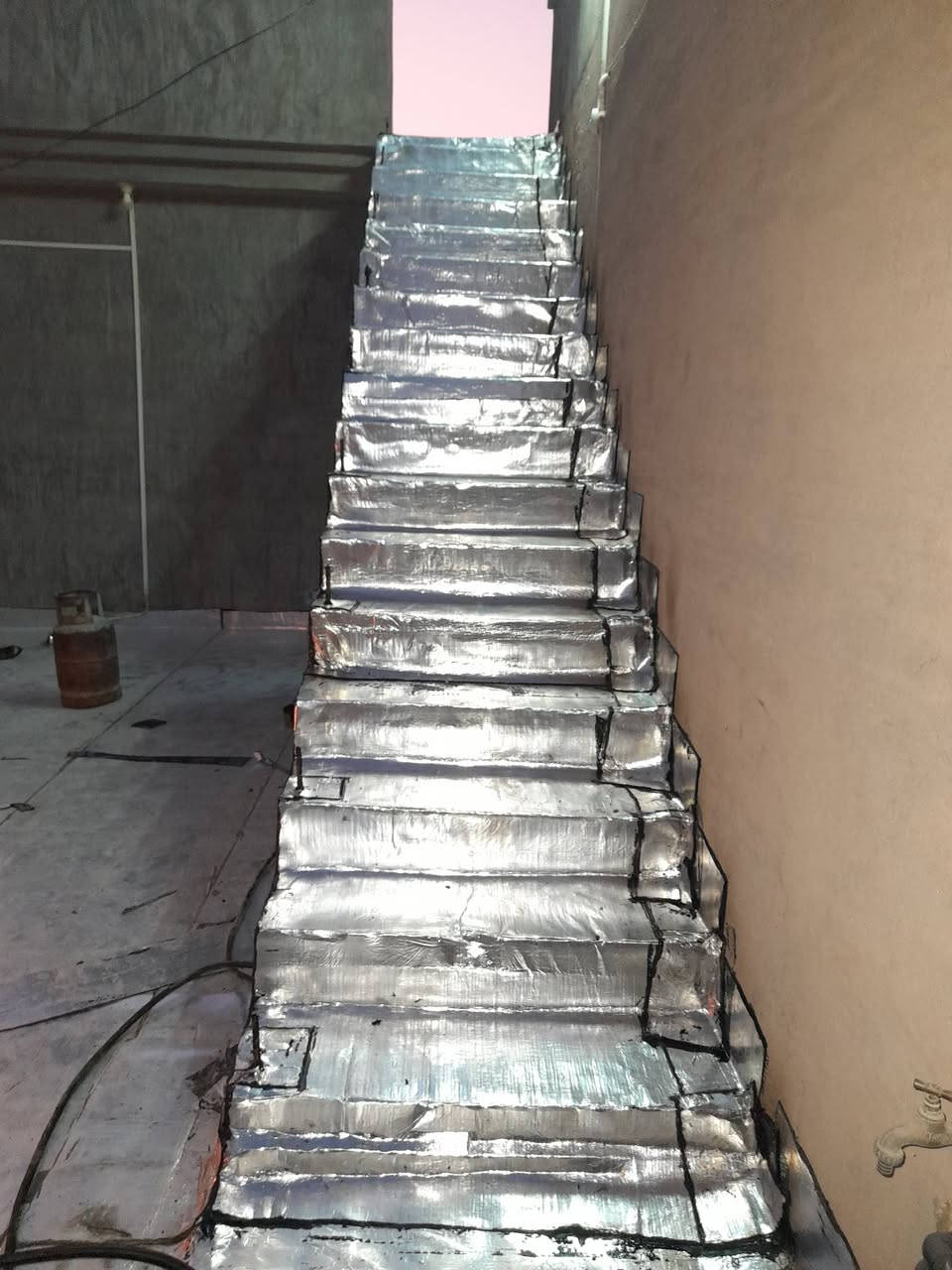 بسم الله الرحمن الرحيم 
احمي سطح بيتك من الرطوبة والامطار بأستخدامك مادة 💧💧💧☁☁☔☔☔الايزوكام المانع للرطوبة والعاكس للحرارة 🌞🌞🌞🌞 والخفيف الوزن على السطح بأدراة وليد أبو زينب  *********** /***********
مواد درجه اولى مع كرت ضمان عشر سنوات
