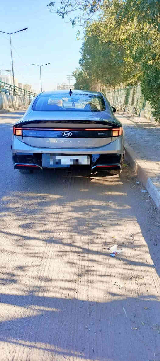 السلام عليكم 
سوناتا موديل 25 
وارد كوري غاز 
ماشيه 25 
رقم قادسيه بسمي 
بيه صبغ جاملغ امامي 
فول عدا الفتحه باقي مواصفات بالصور
السعر 206 وبيه مجال
***********
