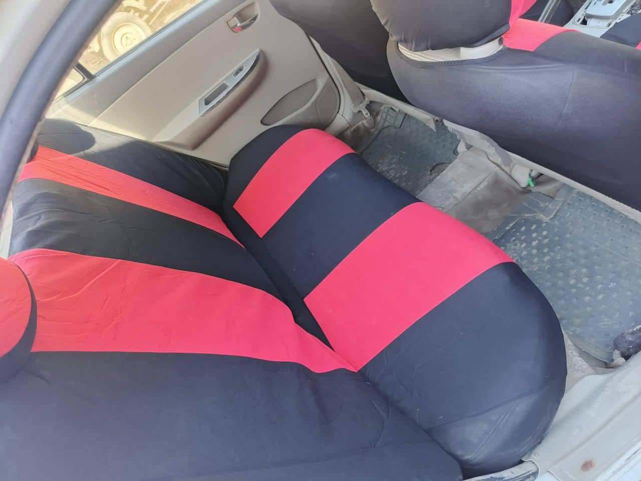 السلام عليكم للبيع سياره بي واي دي G3 موديل 13 رقم بابل محرك كير خير من الله السياره جاهزة بس يحتاجها صدر الامامي فقط وباقي جاهزة صبغ جاملغ و بنيد بدول الدواخل السعر 37 وبيه مجال بسيط مكاني بابل حي البكرلي الرجاء اني مكلف بل نشر أي استفسار اتصل على الرقم الهاتف ***********
