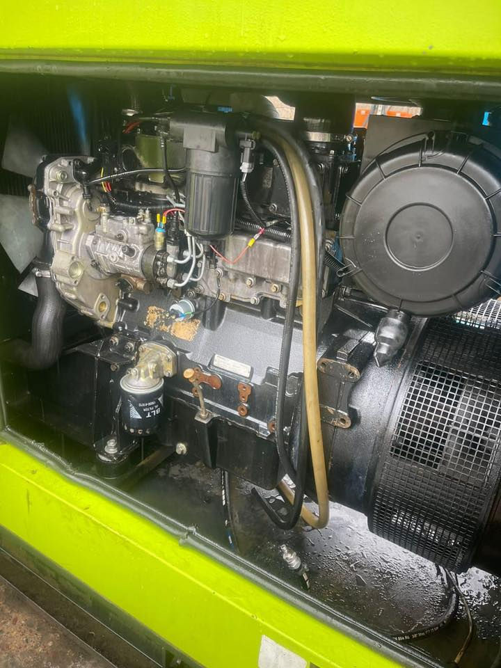 تم بعون الله وصول مولدة  نوع بيركنز كاتم 100‎%‎ العنوان اربيل شارع 100
لتواصل ***********
يتوفر توصيل الى كافة محافضات العراق
