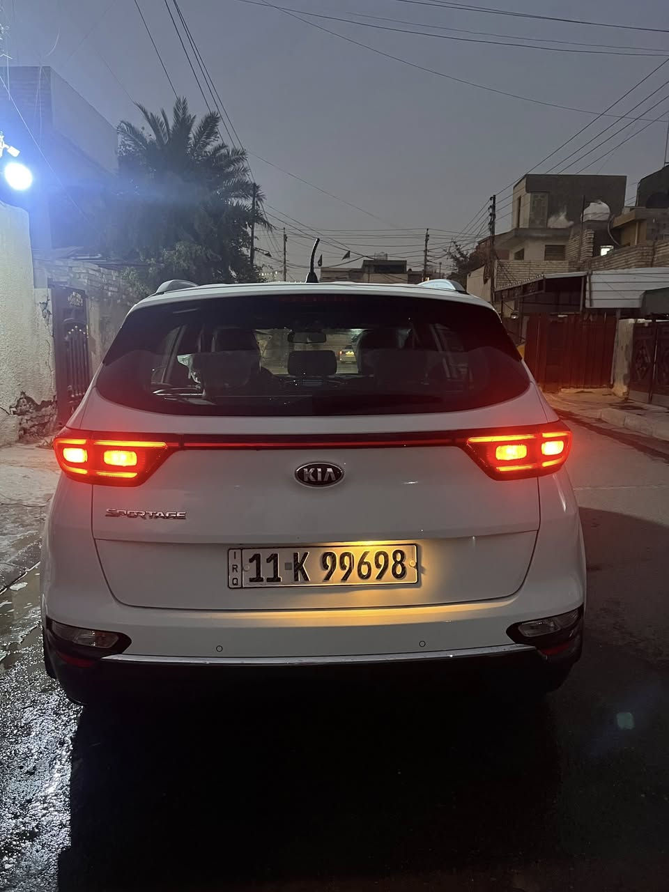 السـلام عليكم KiA sportage
للبيـع ❗️

مـوديل 2020 

رقـم بغداد جديد 

سياره كامله ماناقصهه اي شي 

تحـكمات ستيرن 

شاشه چبيره   

تبـريدها ❄️

خليـجي 

والخليـجي مواصفاته معروفه ميحتاج اشرح 

الداخـل عسـلي 

سياره بيها قطعتين تبديل 

باب السـايق والي ورا 

مكـاني بغداد حي الاعلام 📍

السيـاره ب اسمي تحـويل ثاني يوم  
 
سعـرها 180 وبيها مجـال  

السيـاره احلى من الصور تجي وتشوفها بعينك 
 
رقمـي *********** ☎️
