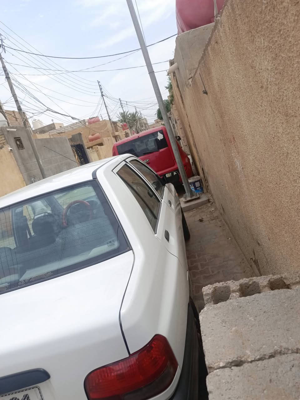 سايبه للبيع مديل 23 رقم كربلاء نكليزي هزه جديده مداور ثاني يوم  بيه بس باب لصدر مبدل وبارد بل جاملغ كد شبر  ولباقي كفالا عامه تبريد شغال كهربايات كله شغاله مكان سياره كربلاء حر  لسعر 60 وبيه مجال رقم ***********
