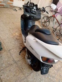 للبيع دراجة فورزا 06 سويج كفراتها موجوده  محرك نظيف السعر 350 وبيها مج...