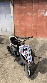 ماكس عدلة • دور الضباط