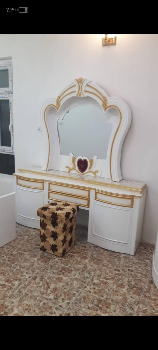 غرفه للبيع  للاستفسار الاتصال على الرقم او واتس ***********
