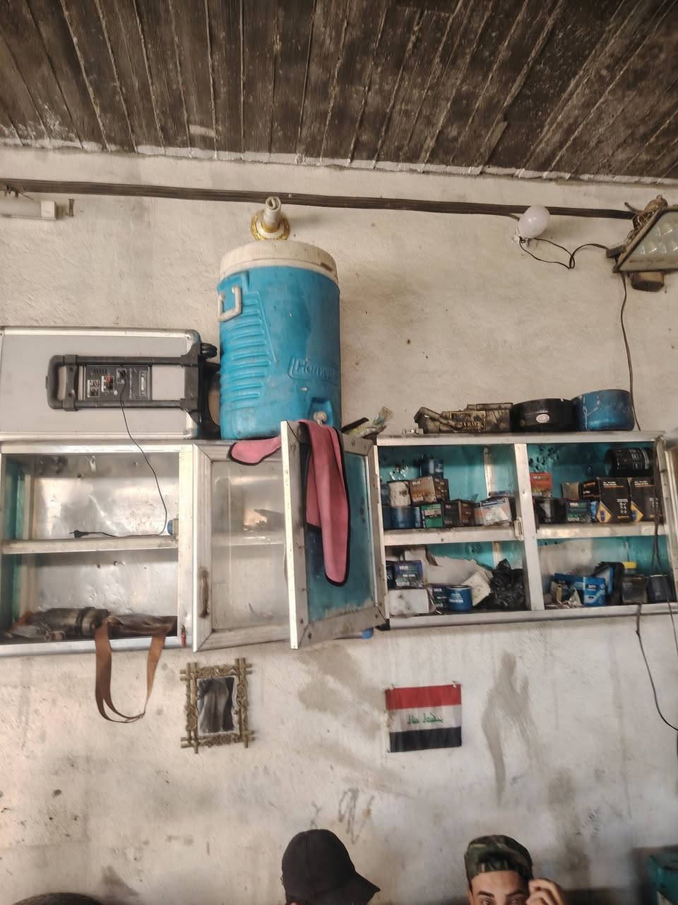 سلام عليكم محل غسل وتشحيم البيع وخير من الله
ونعمه وراده مكان بغداد الحميدية ***********بس
