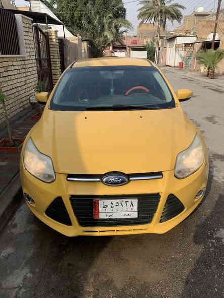 السلام عليكم ورحمة الله وبركاته 
فورد فوكس 2013 
مكينة وكير كورلا 
ما اندل راعيها وابيع كوم حديد 
وأتعهد من السرقة والعشائر فقط
السعر قفل 35
بغداد الحسينية ***********
