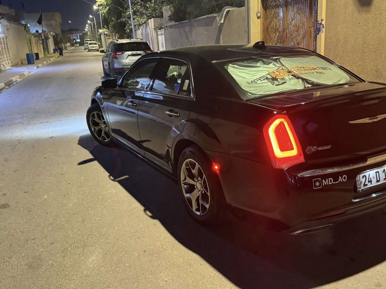 سلام عليكم كرايسلر C300
مديل 15 بيها جاملغ الايمن مبدل بس 

يعني اليرباك سليم

ويل 18 تخم تاير 

مواصفات كامرا وشاشه عرض 

كشنات جلد وتدفئه بالكشنات 

وسياره خير من الله كفاله من كل شي  

كير ومحرك كير ماوس 

رقمها دهوك دولي وبسمي 

بعد بيها هواي شغلات 

اي ستفسار ارجو الاتصال مامتواجد بالفيس 

مكان السياره البصره 

*********** 

السعر المطلوب 180
