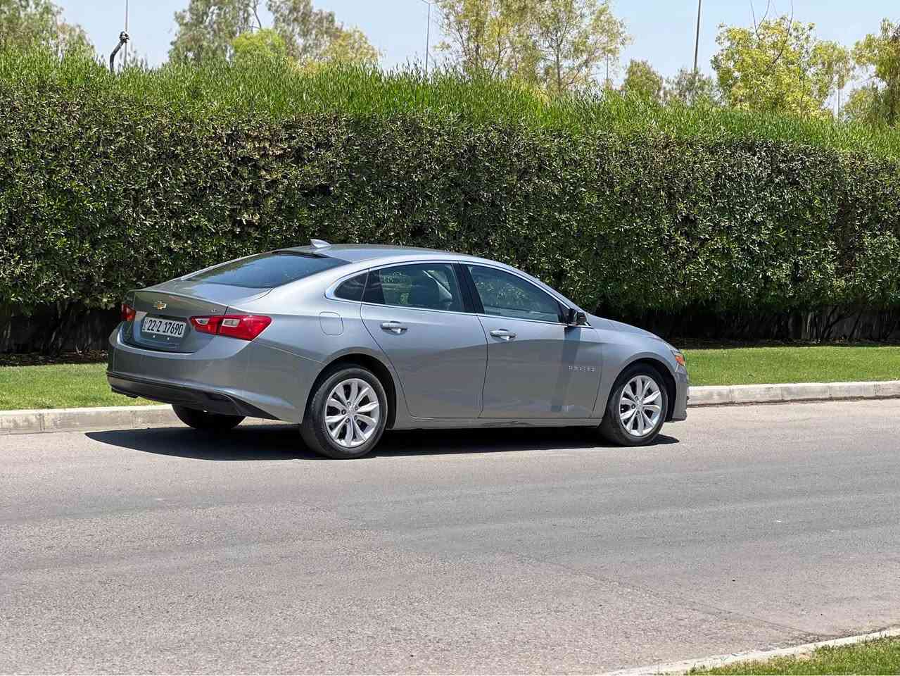 بسم الله الرحمن الرحيم 🤲
ماليبو 2023 LT1🫡
سعر (105$) مجال قليل 
ماشية 60 الف ميل 
ارباك ستيرن طاك مرجع سستم ارباك دشبول ماطاك بشرط💯
بيها بونيد وجاملغ يمين و جاملغ يسار 
وبيها شوي ملاحضات
مواصفات 👇🔻
1-كشن هيتر💺
2-كشن كهربائي 💺
3-رادار و خط مسار الشارع 🚧
4-شاشة ايباد 🖥️
5-كامرا دوارة 🎥
6-عداد مصافات 41الف ميل 💯
7-بلاجكتور LED🔦
8-بسمة و تشغيل عن بعد 🫆
9-شاشة كاربلي +بلوتوث🖥️
10-ويل كبير 👌
عنوان معارض اربيل فرع الشحن 
*********** كورك و واتساب 📲
*********** اسيا أربيل, العراق
