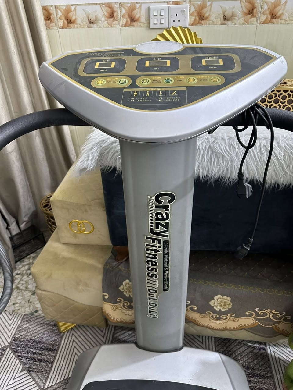 السلام عليكم جهاز رشاقه اصلي  كوري *********** غير متواجد على الفيس
