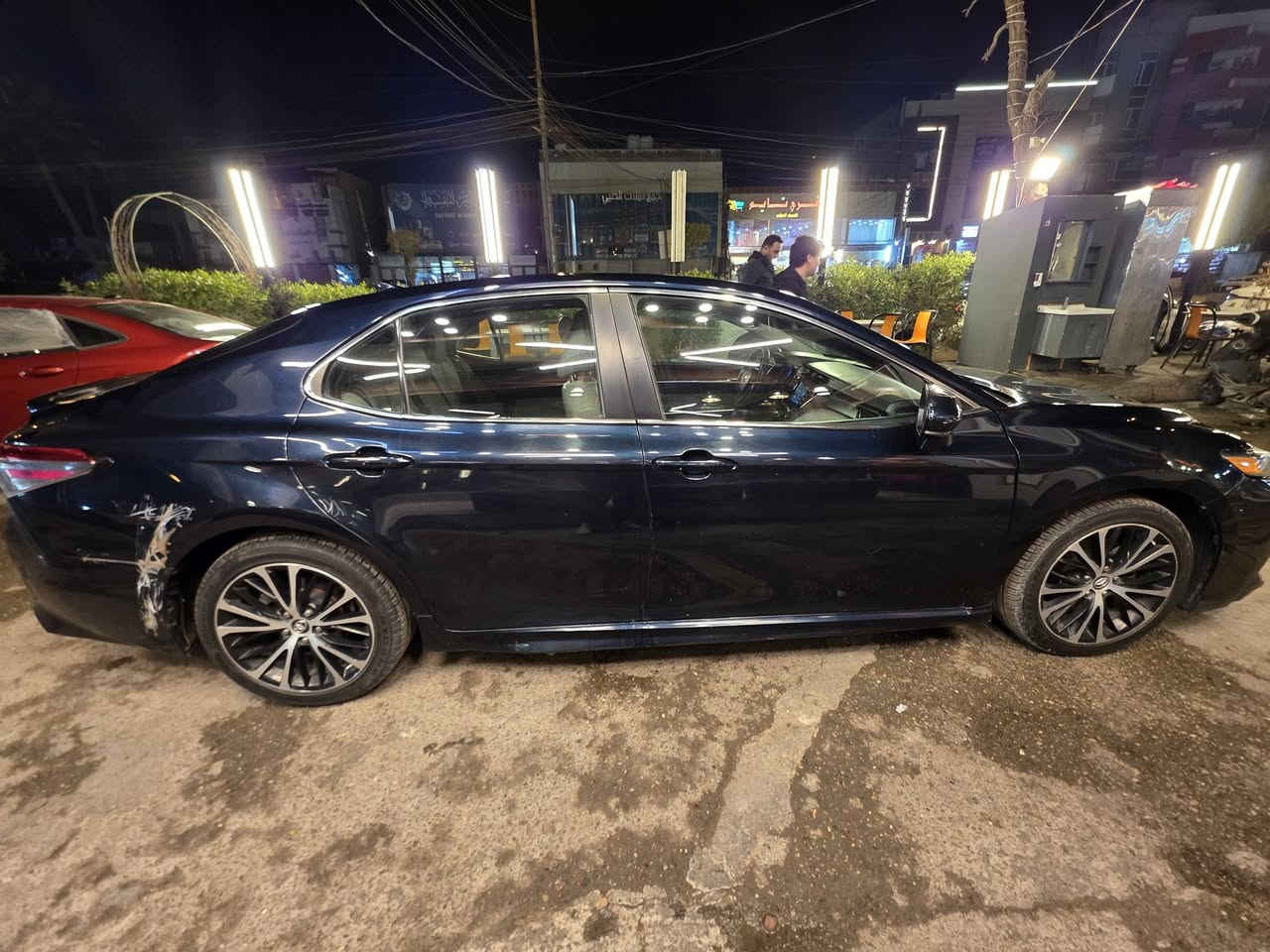 تويوتا كامري موديل ٢٠١٩ وارد امريكي موصافاتها se معروفة ماشية ٦٥ ميل داخل لونين سيارة نظيفة كلش وتخم تاير جديد مكينه وكير وحدادية شرط مكفولات السيارة كلش نظيفة وممتعوبة ابد لونها ازرق متغير بلادي حادث جاملغ وباب جهة السائق مصبوغات ايرباك بردة فقط وراجع سيستم وبالعراق صار بيها حادث بابين جهة الصدر مبدلات بلاديات مال تفصيخ وصور الحادث موجودة بالعراق مو قوي سعرها ١٦٥ وبيها مجال شوية مكانها الكاظمية  هاتف  ***********
