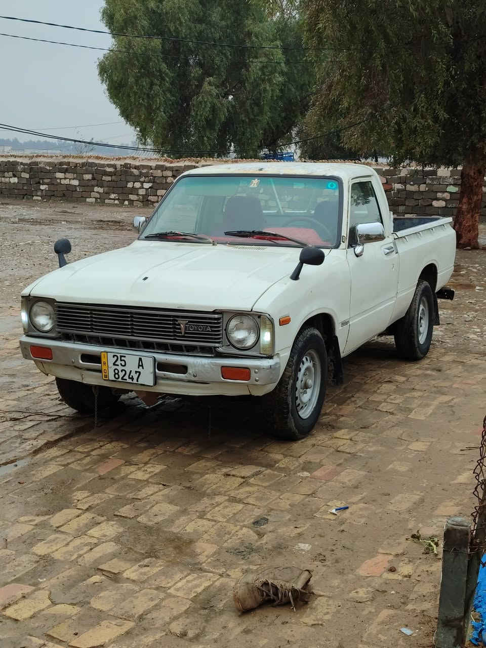 السلام عليكم بيك اب موديل 1980 نضيفه كير محرك شرط بطاقه بانزين رقم دولي جديد كهربائيات شقاله المكان كركوك العمل الشعبي للستفسار  التصال على الرقم ***********
