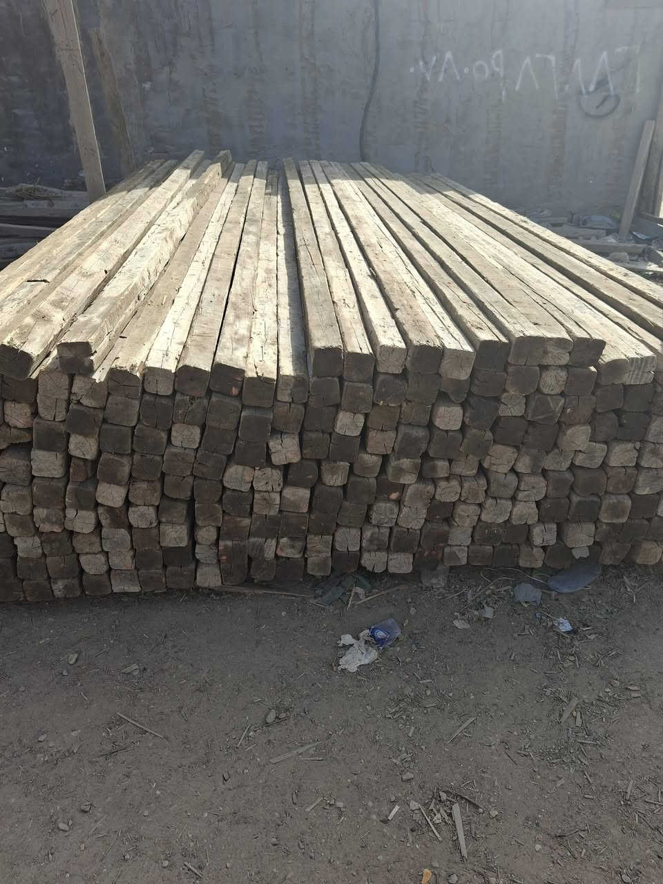 سلام عليكم سير طول 3م 3×3للبيع وسير طول 4م 3×3 وسير 270طول 3×3العنوان حله مركز   الاتصال ***********
