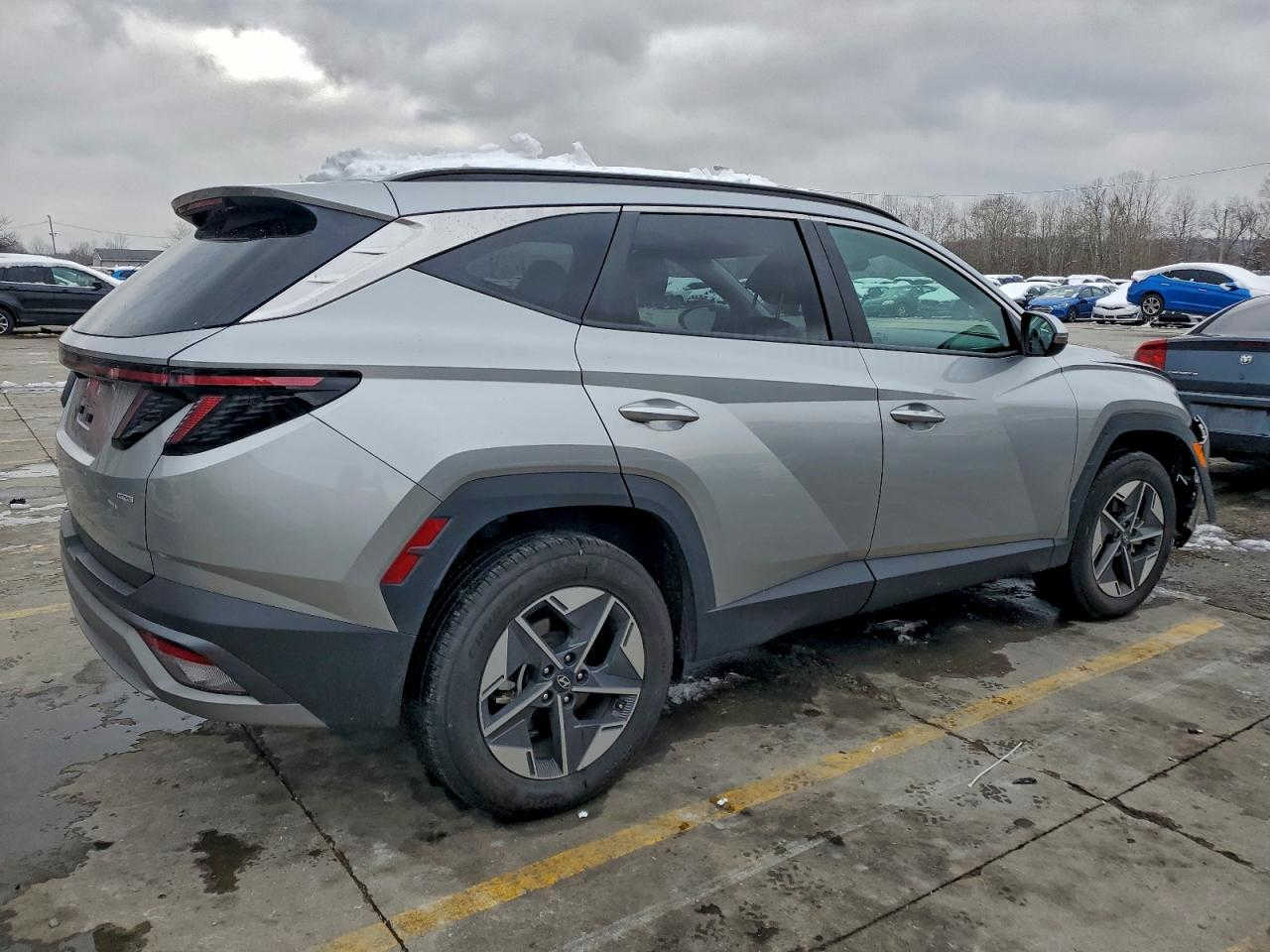 السلام عليكم  متابعين  صفحتنا  الاعزاء   ..

🚗 ((  هونداي توسان )) 
📌 الموديل : 2025
📌 المسافة : 8.800 ميل حقيقي
📌 الضرر :  لايتات امامية و شباك
📌 اللون : رصاصي غامق 
📌 مفاتيح السيارة : متوفرة 
📌 المحرك : 4 سليندر 2.500
📌 الوقود : بنزين
📌 رقم الشاصي :  5NMJCCDE8SH480147
📌 موعد المزاد : الاثنين (19-1-2026) 
                       الساعة 6:00 مساءا
📌 سعر الشراء المباشر : مزاد فقط
ــــــــــــــــــــــــــــــــــــــــــــــــــــــــــــــــــــــــــــــــــــــــــــــــ
⭕ مكتب شركة نجوم اربيل ⭕
العنوان : الشوملي - مقابل بنزين خانة - عمارة احمد جاسم صاحب - الطابق الثاني 
✆ ‏‪‏‪***********‬‏
اهلا وسهلا بكم 🚗
