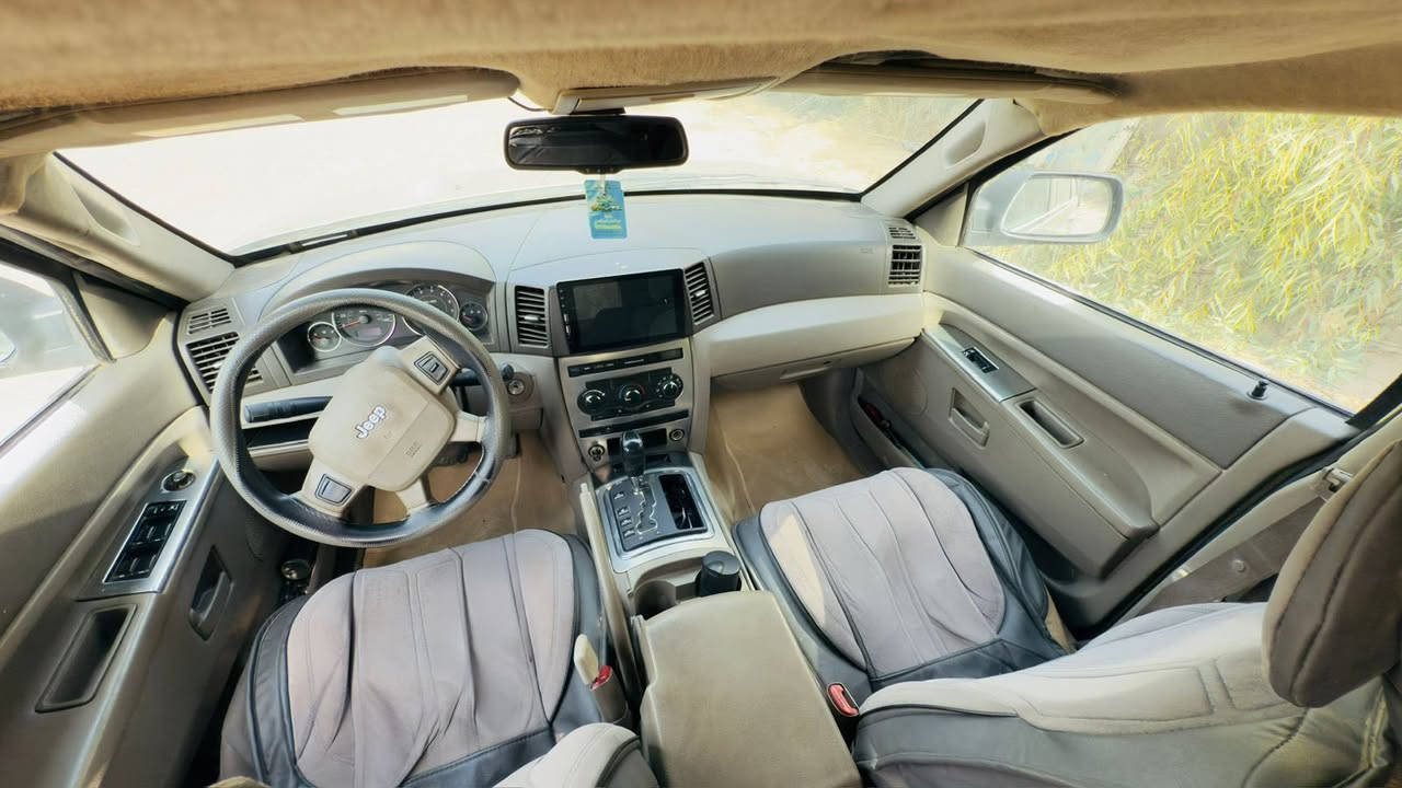 سلام عليكم جيب شيروكي ٢٠٠٧ محرك ٦ سلندر ٣٧٠٠ مكان ميسان سعرها ٦٥ $ وبيها مجال بسيط للاتصال 
***********
