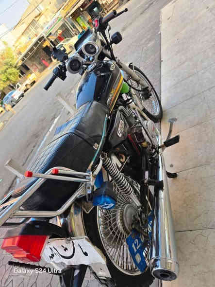 للبيع متور روبار محرك طلقة شغال كامل 
نظافة متل ما شايف بل صور 
موديل 2015
موناقص شي السعر 290 الف وبي مجال
هاد الرقم *********** وبي واتس اب
