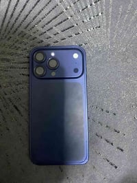 للبيع 15 برو ماكس شرق اوسط محور 17 لونه الاصلي نيلي نفس لون تحوير مبدل...