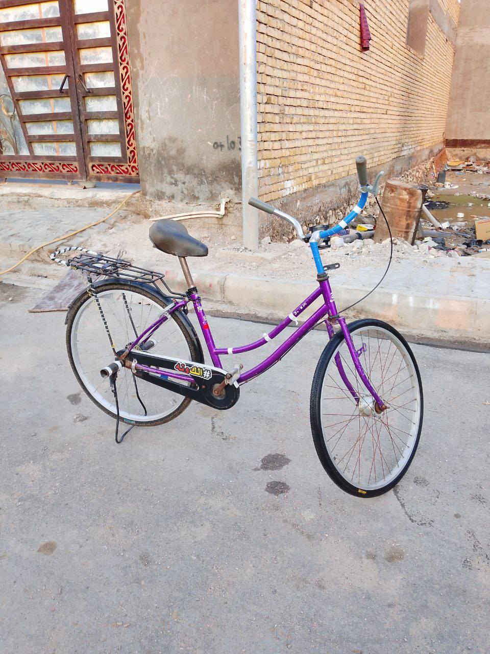 بايسكل نضيفه للبيع والسعر 80 وبي مجال


**إذا كنت صاحب هذا الإعلان وتريد حذفه لأي سبب، رجاءا أرسل رسالة إلى الدعم الفني**