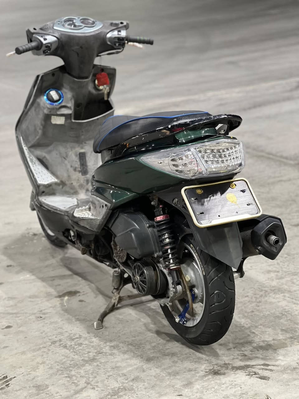 سلام عليكم  دراجه سكنس فحل ياباني مزوده فول لدراجه مكفوله من كلشي بس لكفر مصبوخ جماليه للبيع مكاني بغداد لشعب لسعر مليون و٢٠٠وبيه مجال رقم ***********
