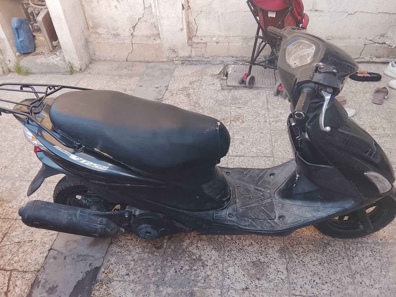 سلام عليكم دراجة للبيع نضيفه ادرس ياباني ياماها الدراجة الملف مالها محترك ما تشتغل فقط السعر300وبيها مجال للطيبين الرقم***********فقط واتساب العنوان بغداد الشعب حي البساتين
