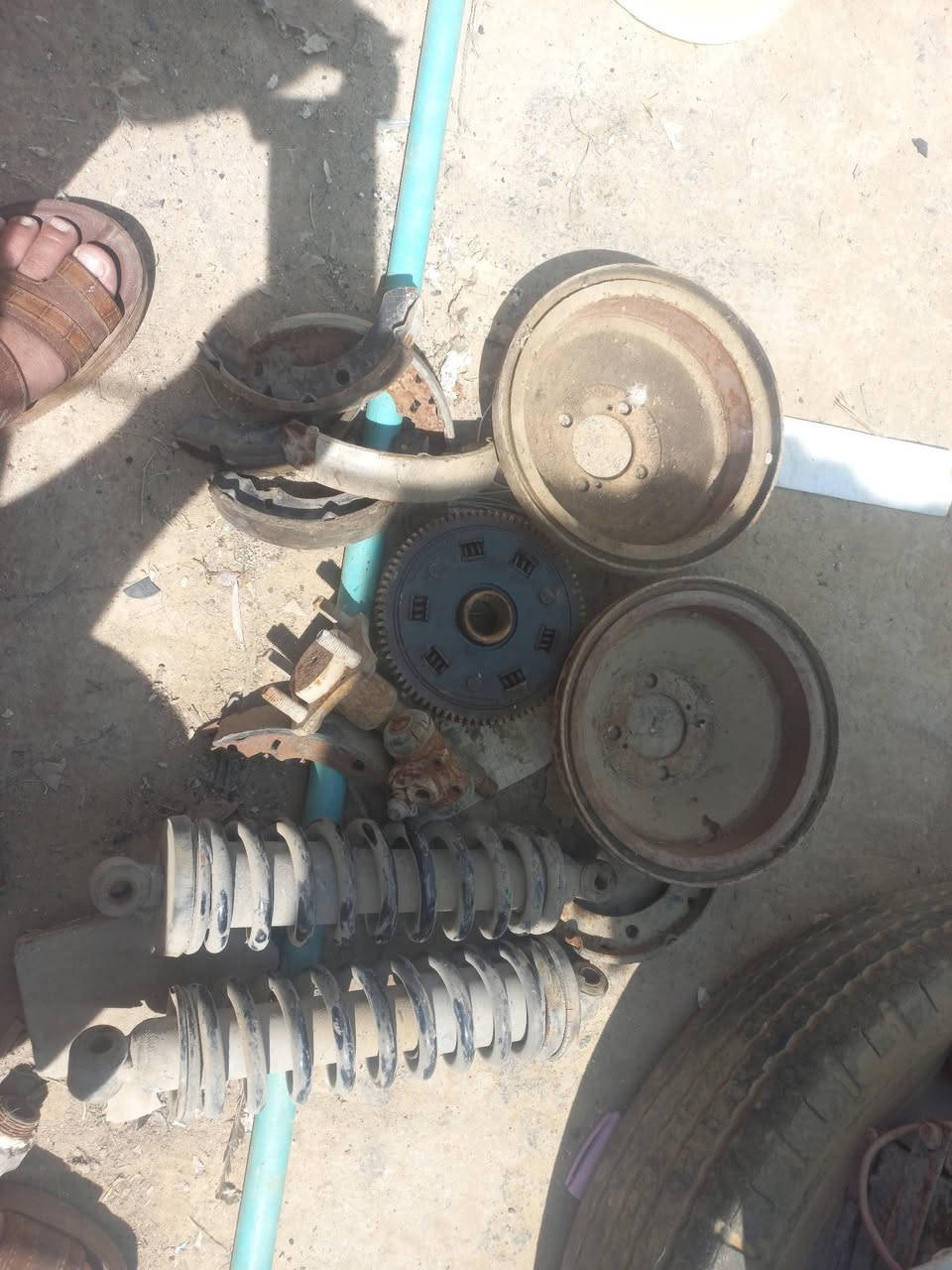 دبكات تكتك تيفس اخو الجديد وفنجات نضيفه اصليه عينه بنزات  عنوان المحموديه السعر ١٠٠ الف رقم *********** بي ويساب
