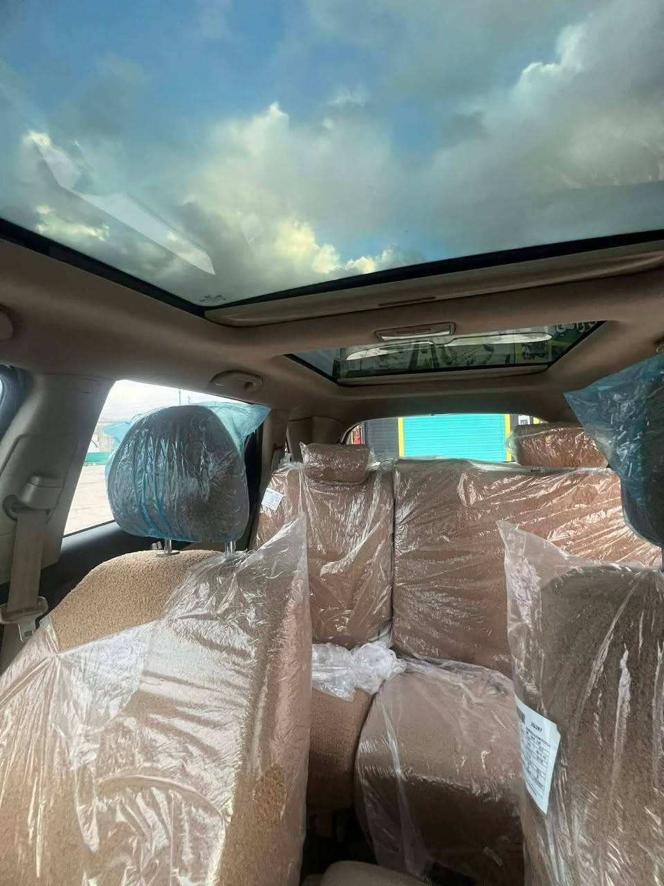 کیا سۆرینتۆ 2012  فوول مواسەفات
 بەس کوشن کارەبای نییە
فول مواسەفاتە سەیارەکە
- 
- سڵایت و پانۆراما 
- ناو زەرد
- سویچ بەسمە ( دوو دەرگا بەسمە)
-ئاوێنە کارەبای 
- ٣ ڕیز کوشن
- ئیکۆ درایڤ
- تەبرید مەرکەزی ٣ ڕیز
- گێڕ ئۆتۆماتیک

سەیارەکە دووپارچە و نیوی بۆیاخە
 نمونەیە لە جوانی، گاعی و کوشنی تازەی بۆ دانراوە 
.سەنەویو ژینگە ی تازەیە

سعر: لە کۆمێنت داوای بکە ڕاستەوخۆ بۆت دێت 📩 

، گێڕو مەکینەی بەشەرت
سەرقەباخی کراوەتەوە
 هیچ کێشەیەکی نییە.
 
ژمارە خاوەنی : 
***********
