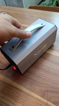 عندي هاي عاكسه او يو بي اي بهذا الشكل عندي 3قطع مزاد حبايب 07881150500