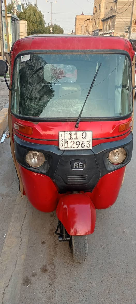 السلام عليكم تكتك للبيع 2018 رقم وسنويه انكليزي تحويل ثاني يوم مكينه ناعمة لا تنقيص ولا تبخير كهربائيات شغاله بلاديه بدون صبغ بس الدوس الاماميه معمرة السعر 5 مليون وبيها مجال قليل حك الجيه مكاني بغداد الاستفسار على الرقم ***********
