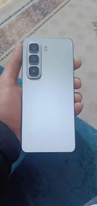 انفنكس هوت 50 • ٢٥٦ • رام ١٢