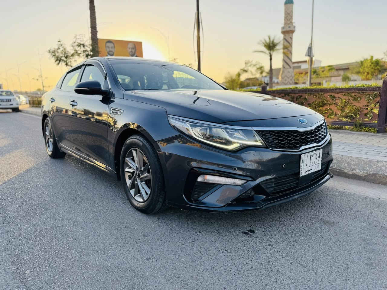 لسلام عليكم كيا اوبتيما2019وارد امريكي  مواصفات  شاشه كامره حساسات   انظمة قياده تحديد مسار رقم أنبار  
   سياره جديده وجاهزه تبريد تدفئه كير مكينه حداديه ماشيه 85 
سياره مكفوله من الصبغ والتبديل شرط السونار  سياره تخم تاير جديد كير ومحرك مامفتوح شرط شركه 
سعرالاتصال على الرقم ***********
