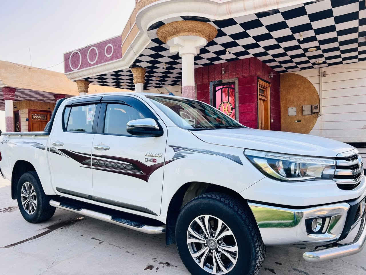 للبيع هايلوكس D4D (كاز كاز ) 2018 اوتماتيك محركها جديد.
توني مجفتها مكفوله بيه شي بسط تخم تاير جديد السعر 255 مكان واسط الزبيديه
***********
