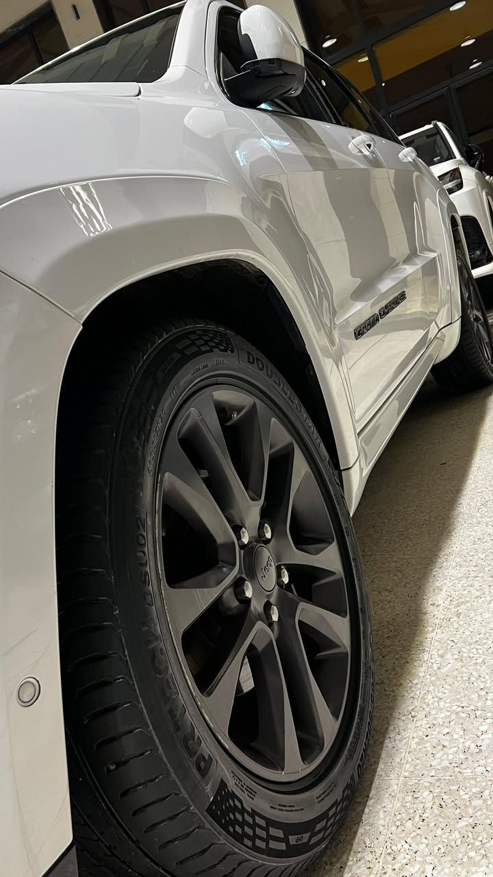 السلام عليكم جيب اوفرلاند فول مواصفات 2018
رقم بغداد وارد امريكي حادثها جاملغ وبنيد بدون دواخل بدون ايرباك صور الحادث بالمنشور 

مواصفاتها // 

محرك V6 

بانوراما 

رادار امامي 

كشنات تدفئه تبريد 

جنطة كهرباء 

جكات 

رادارات جانبيه 

وهواية مواصفات الاوفرلاند 

مكان السيارة بغداد 

للاتصال// ***********

للاتصال //***********
