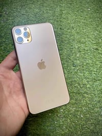 من رخصة الادمن السلام عليكم للبيع ايفون  11 pro max  الذاكره 256  البط...