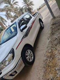 هايلوكس • ٢٠٢٤ • فول مواصفات