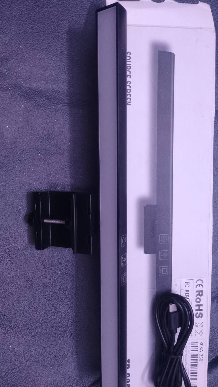 إضاءة لتقليل الوهج والانعكاسات على الشاشة وتخفيف إجهاد العين. 
إمكانية تعديل السطوع ودرجة حرارة اللون (أبيض دافئ، أبيض طبيعي، أبيض نقي) بحرية. 
يعمل بالاتصال بأي منفذ USB (كمبيوتر، محول، باور بانك).
سعر الكبيرة 25 الف
سعر الصغيرة 20 الف
يتوفر توصيل


**إذا كنت صاحب هذا الإعلان وتريد حذفه لأي سبب، رجاءا أرسل رسالة إلى الدعم الفني**