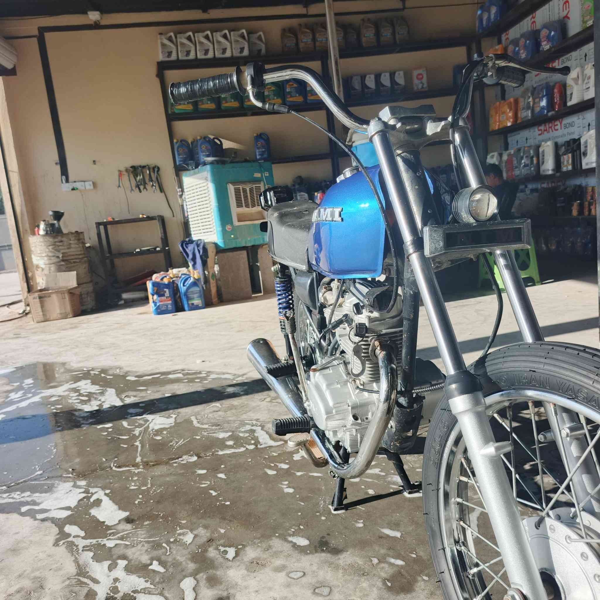 سلام عليكم شباب دراجه ايراني نامه شلامجة للبيع تعمير شاصي2019اوراق تعميرة23 درجه خير من لله رقـــم ***********
