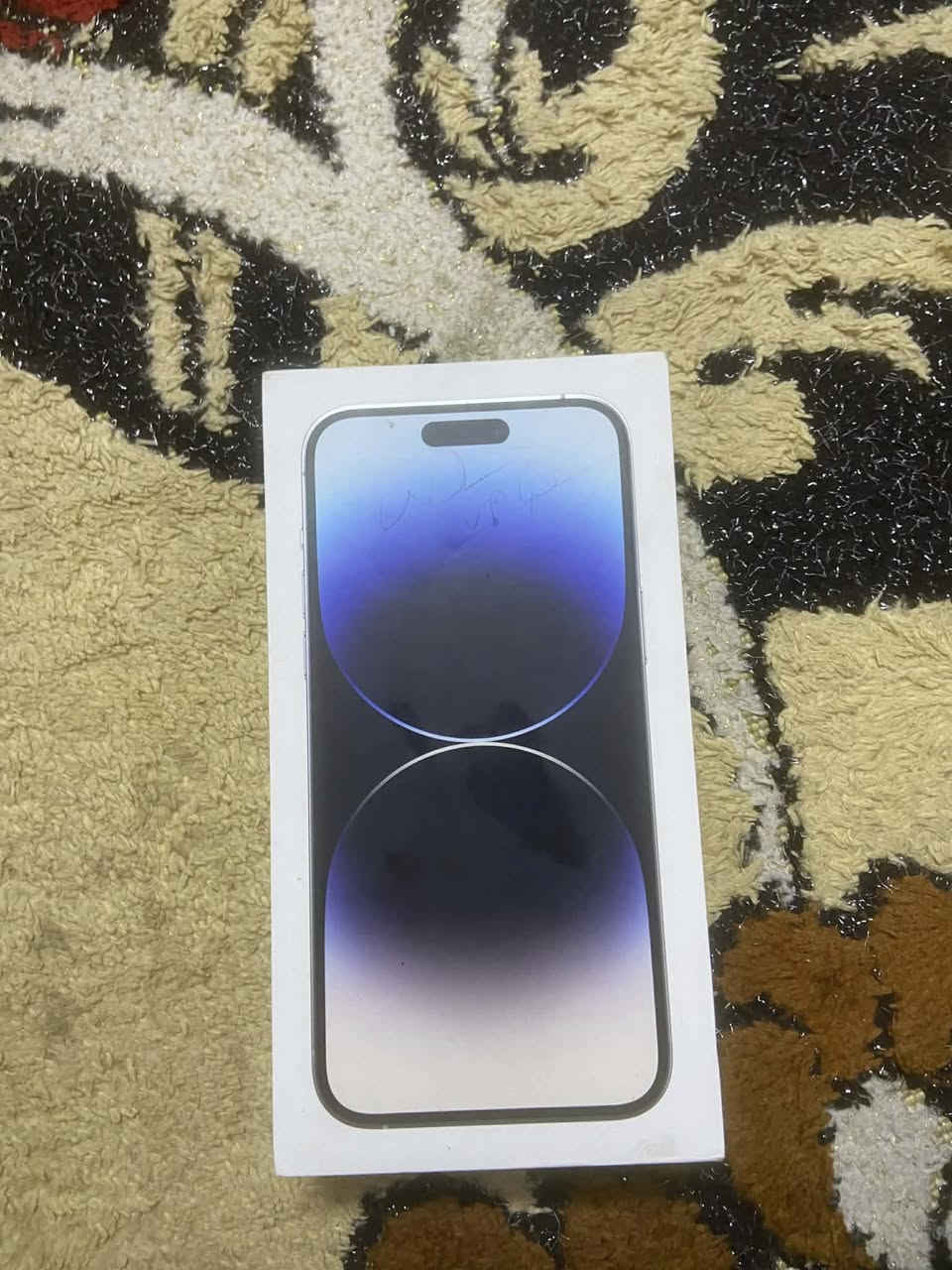 للبيع او للمراوس ايفون 14 برو ماكس
ذاكرة256 
بطارية 85 
دبل سيم كارت 
مبدل فقط شاشة 
الباقي كلة شغال
مابي اي خلل
السعر 650 
متواجد عالفيس /***********
