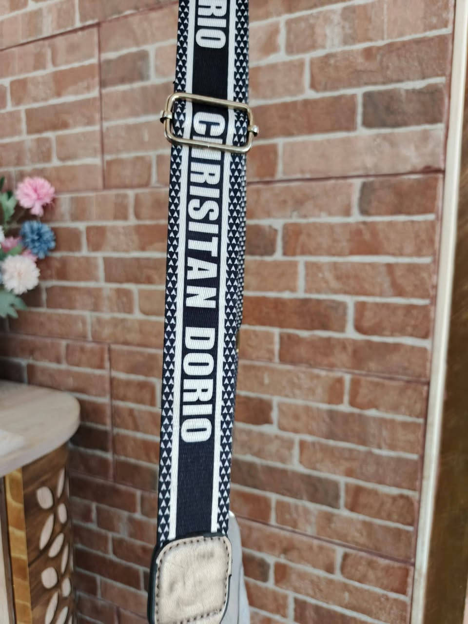 Dior 😍


**إذا كنت صاحب هذا الإعلان وتريد حذفه لأي سبب، رجاءا أرسل رسالة إلى الدعم الفني**