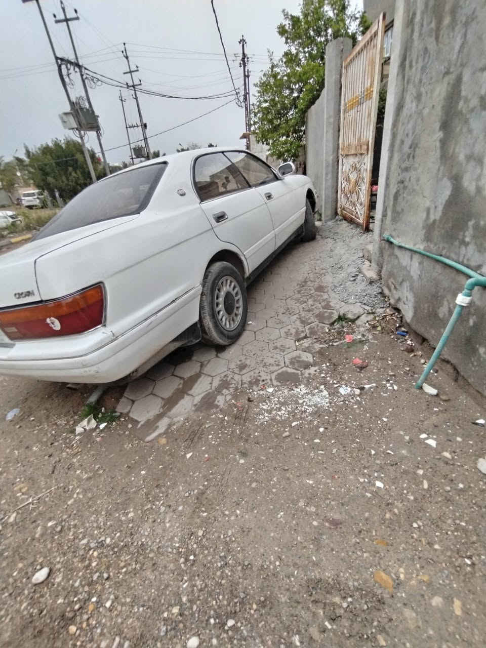 بطه موديل 95رقم بغداد كير محمرك مكفولات استفسار اتصل ع ***********السلام عليكم بطه موديل 95رقم بغداد كير محمرك مكفولات ا سياره بيه كص قماره سياره اصولي مو كلك
