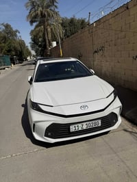 كامري 2025 للبيع  للاستفسار الاتصال على الرقم التالي 07875851083