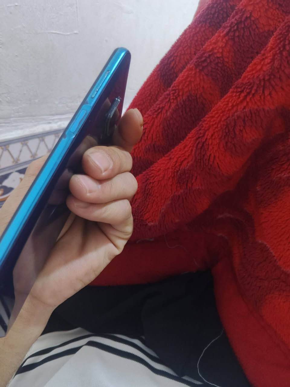 للبيع ريدمي نوت 9 اس الضهر مفكور الجهاز نضيف مثل ما واضح بلصور السعر 100 نهايته


**إذا كنت صاحب هذا الإعلان وتريد حذفه لأي سبب، رجاءا أرسل رسالة إلى الدعم الفني**