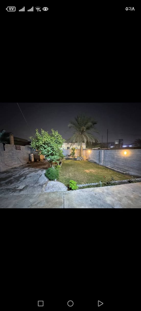 على بركة الله
للبيع بيت في الفلوجه على نهر فليح ثالث بيت عن شارع العام المساحه 326م

يحتوي على غرفه وصاله ومطبخ واستقبال وحديقه كبيره

طابو صرف
السعر المطلوب 105
للاستفسار ***********
***********
