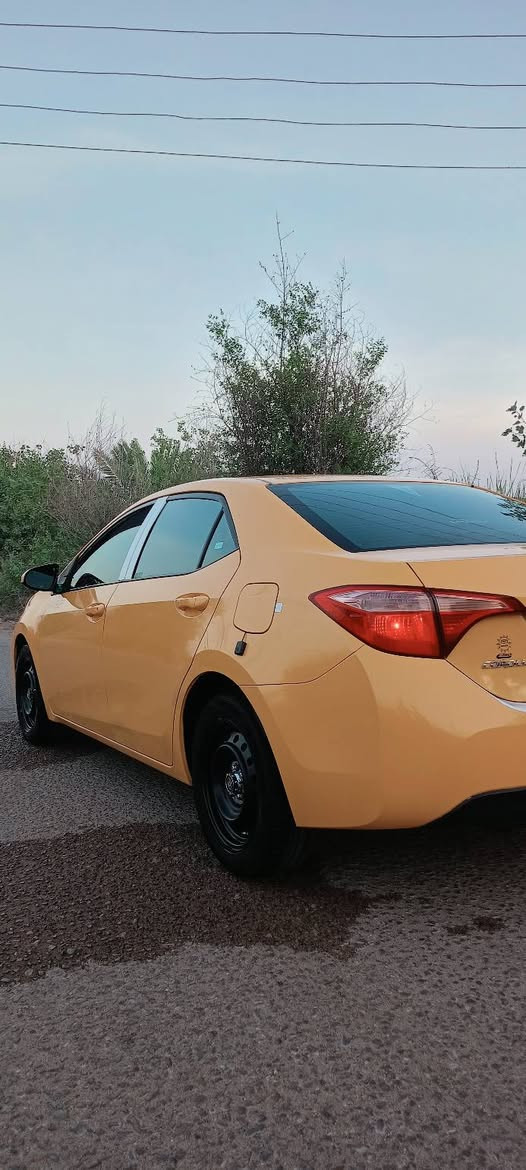 السلام علكيم كورله موديل 18وارد امريكي سيارة جاهزه تبريد تايرات حداديه كير مكينه  جاهزات ضربه جاملغه وباب بدون دواخل مشابه 190 السعر 138وبيه مجال مكان السيارة ناصريه غراف الهاتف ***********
