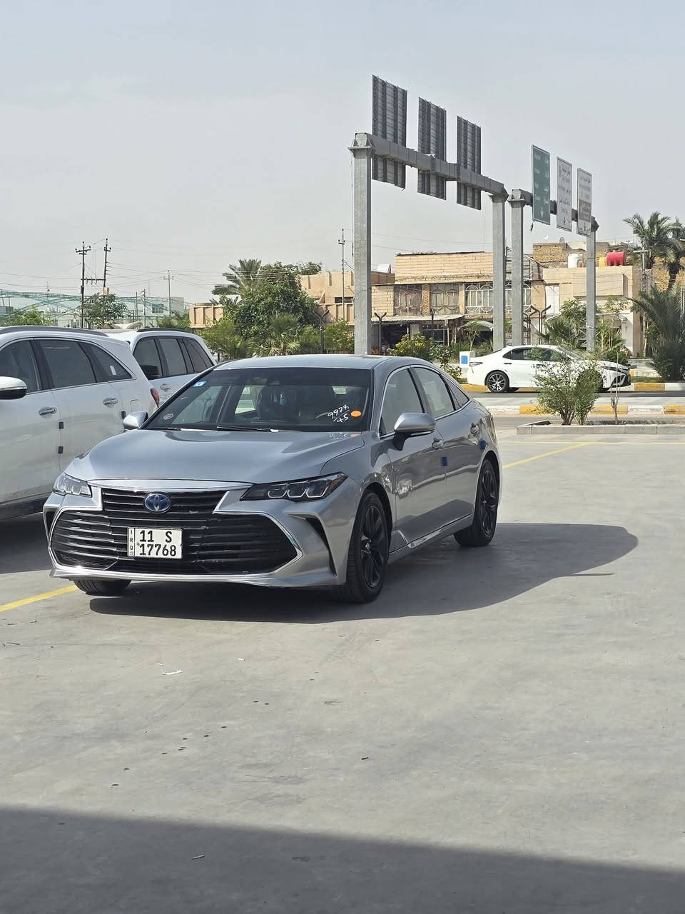 للبيع Toyota Avalon Hybrid XLE موديل 2021
لون رصاصي، عداد 78 ألف، رقم بغداد وباسمي

المواصفات:

محرك 2.5 هايبرد اقتصادي جدًا

تشغيل بصمة + دخول ذكي

شاشة + كاميرا خلفية

مقاعد جلد

مثبت سرعة

نظام النقطة العمياء

تحذير مسار

سنسرات

بدون فتحة سقف

تدفئة مقاعد

الكشنين تحكم كهربائي 

تبريد قطعتين

سيارة نظيفة واستعمال شخصي

ملاحظة: وارد أمريكي، حادث (جاملغ + بنيد)،

الشراء لازم تفحص يلا تدفع لان ماحب المشاكل والسيارة شرطها تداور بعد يومين حتى ابري ذمتي ،للاستفسار ***********

السيارة مكانها الناصريه سعرها 235 وبيها مجال.  واراوس،حسب القناعه بأقل من سعرها
