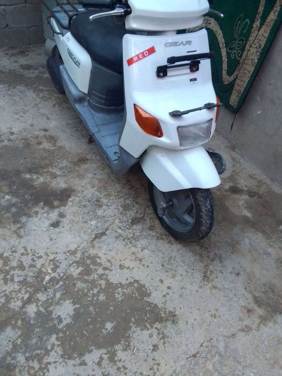 سلام عليكم دراجة بيكم للبيع نضيفة حيل كهربائيات كلهة شغالة سلف وهندر اوراق كاملة  مكاني شعب حي البساتين الاستفسار *********** السعر350 بيهة مجال حك الجية
