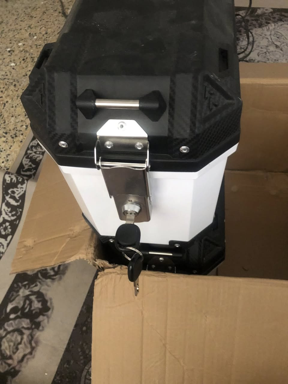 السلام عليكم جنط gs جدد بعدهن ما مشدودات بعدهن بكارتونتهن ملحقاتهن كلهن كاملات السعر ١٢٥ وبيهن مجال توصيل موجود للاستفسار خاص


**إذا كنت صاحب هذا الإعلان وتريد حذفه لأي سبب، رجاءا أرسل رسالة إلى الدعم الفني**