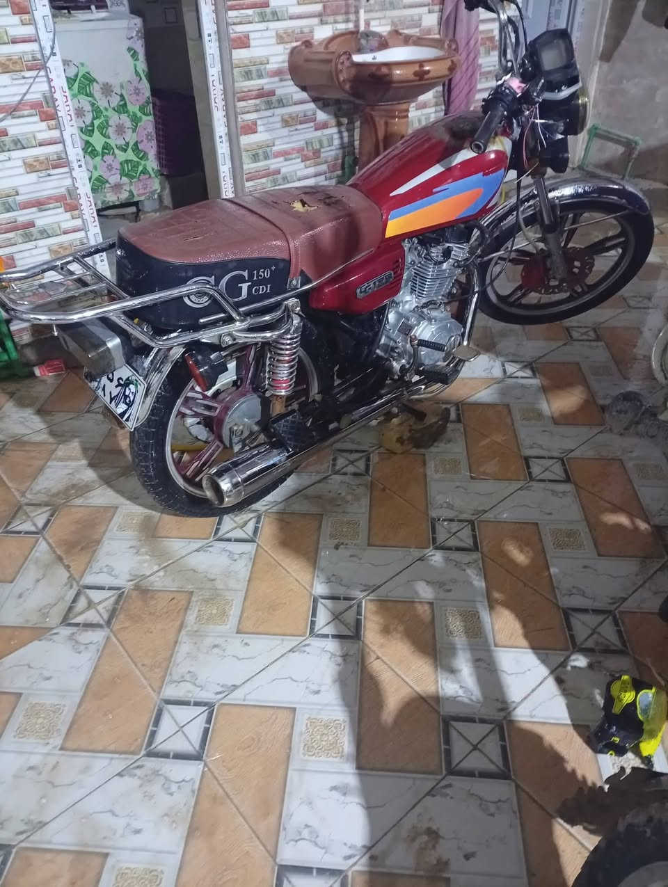 سلام عليكم شباب دراجه لبيع سفانه مكفوله من كلشي مديل 2023 اوراق اصوليه مو سكنر يريده يتصل على هاذا رقمي *********** المكان شارع ستين واني خدمه سعره 750 وبيه مجال الى الناس  الطيبيه
