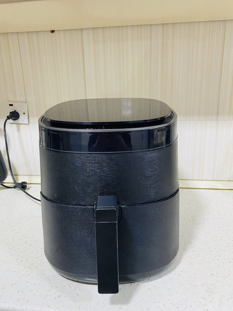 Air fryer تازەو پاک و بێ عیبە ئاخیر حەجمی گەورەیە و هەموو شتێکی تیاجێگا ئەبێتەوە نرخی ٦٠ هەزارو مەعامەلە لە سلێمانی گەیاندنیش هەیە بۆ هەموو شارێک
مارکەی anko


**إذا كنت صاحب هذا الإعلان وتريد حذفه لأي سبب، رجاءا أرسل رسالة إلى الدعم الفني**